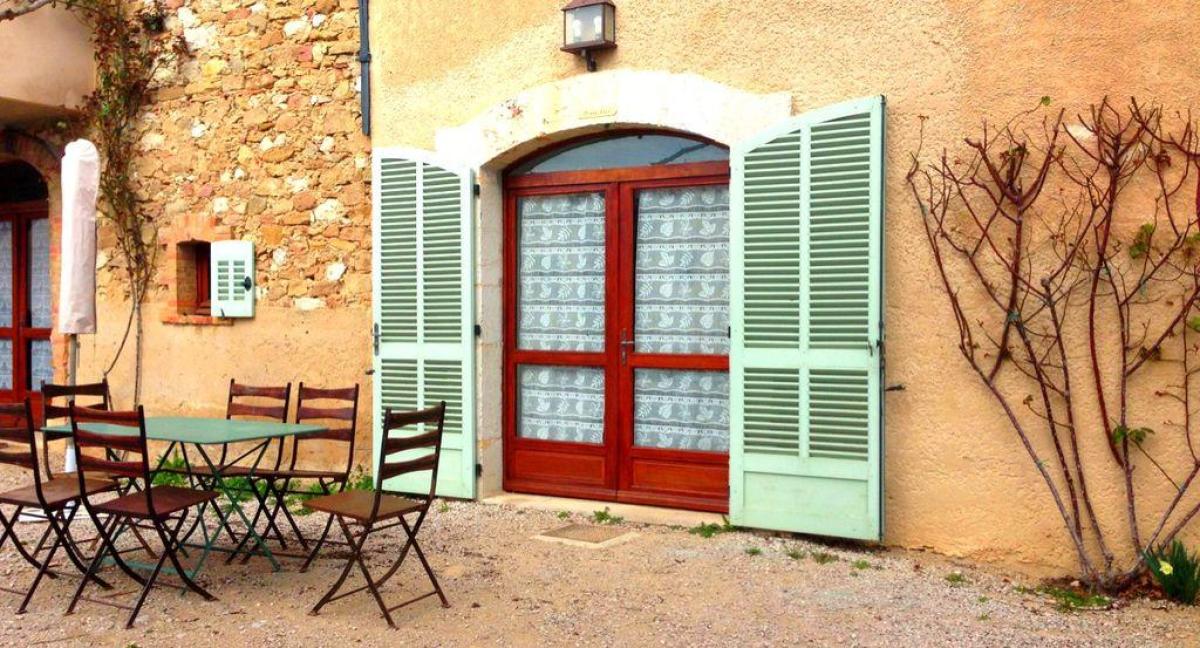 Les Terres de Saint Hilaire - Gîte Pistachier : Location Vacances à Ollières