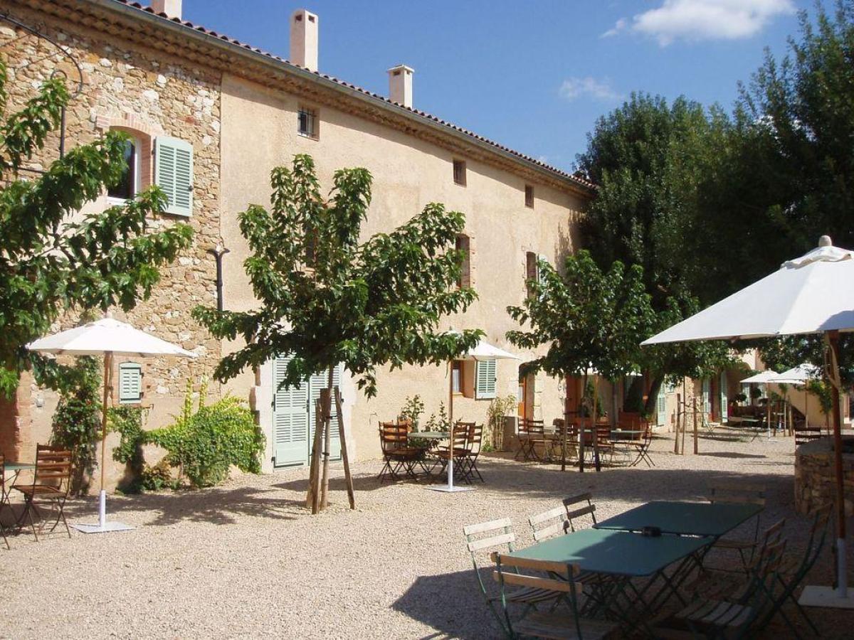 Les Terres de Saint Hilaire - Gîte Frene : Location Vacances à Ollières