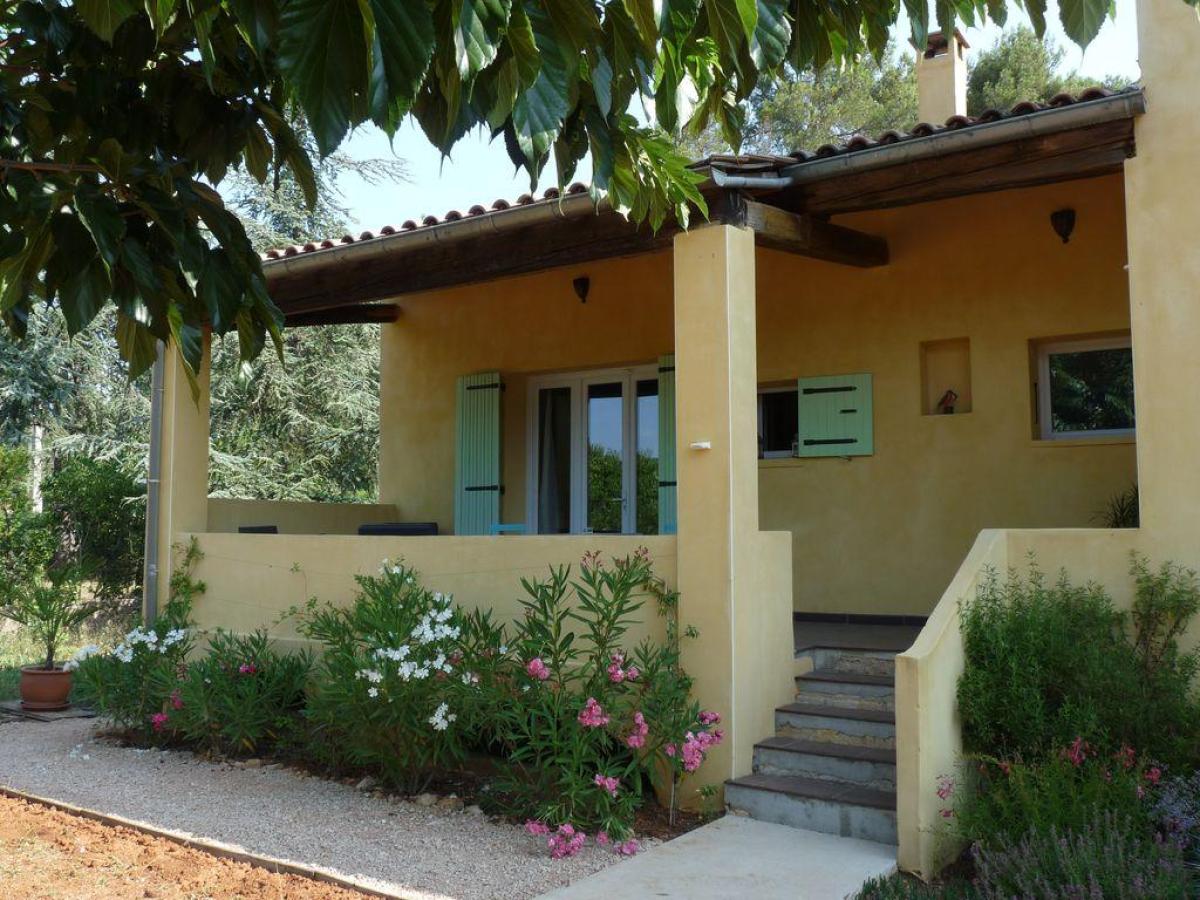 Gîte Linaye : Location Vacances à Nans les Pins