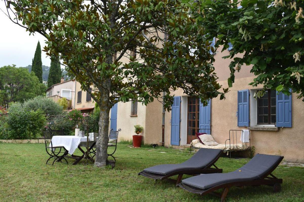 L'Autre Maison : Location Vacances à Cotignac