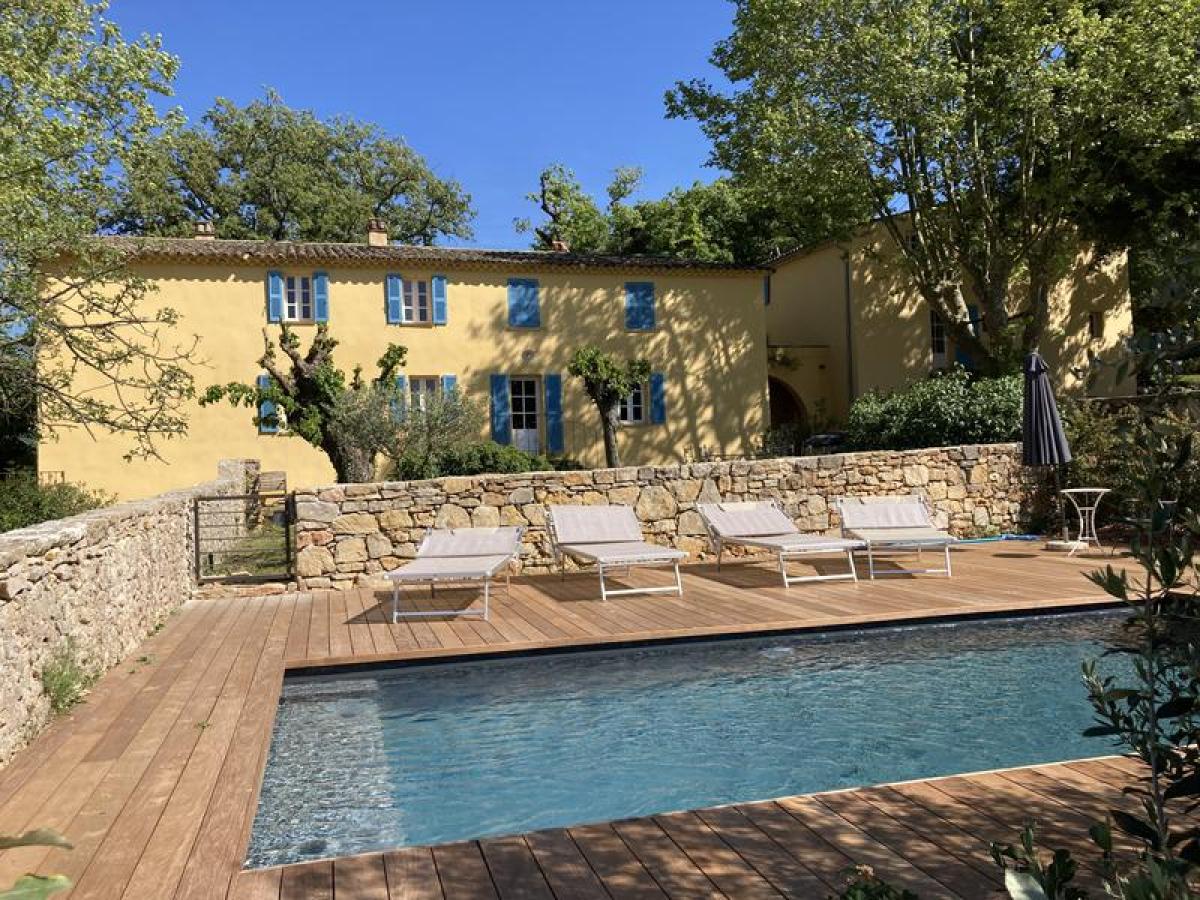 Gîte les Mûriers - Château Trians : Location Vacances à Néoules