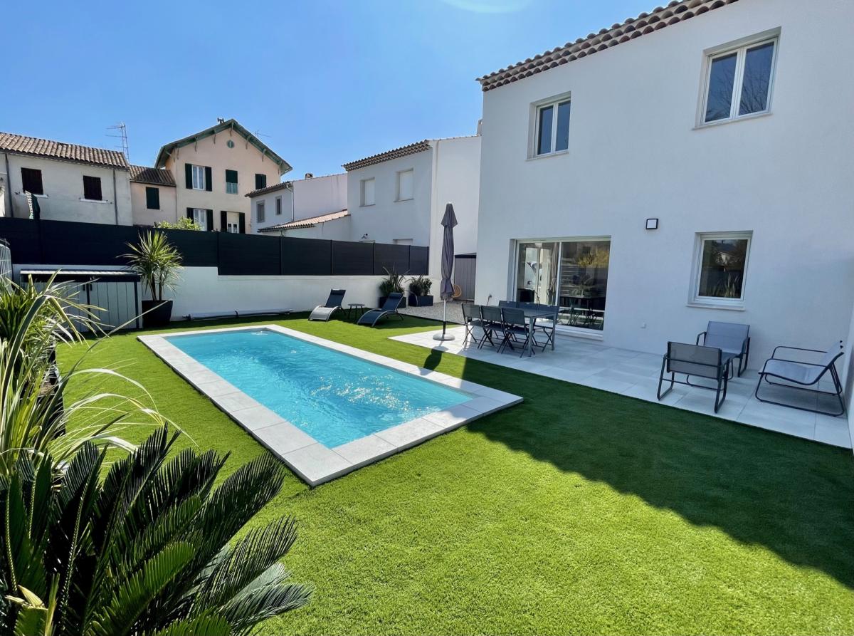 Villa L'Oustau : Location Vacances à Nans les Pins